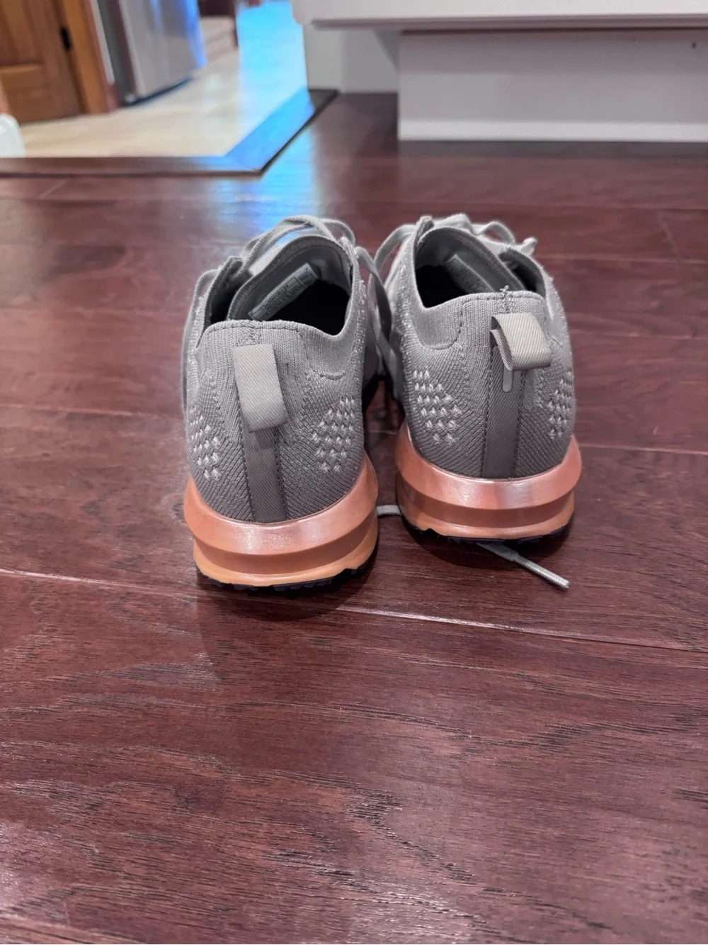 Brooks Women's Gray and Purple Athletic Shoes